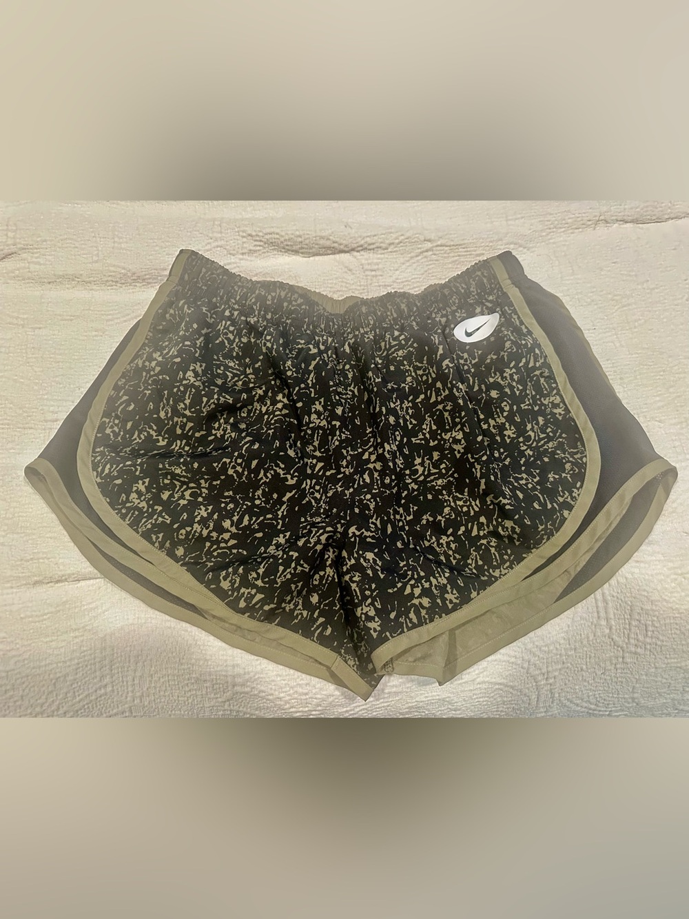 Nike Women's Black & Olive Graphic Athletic Shorts